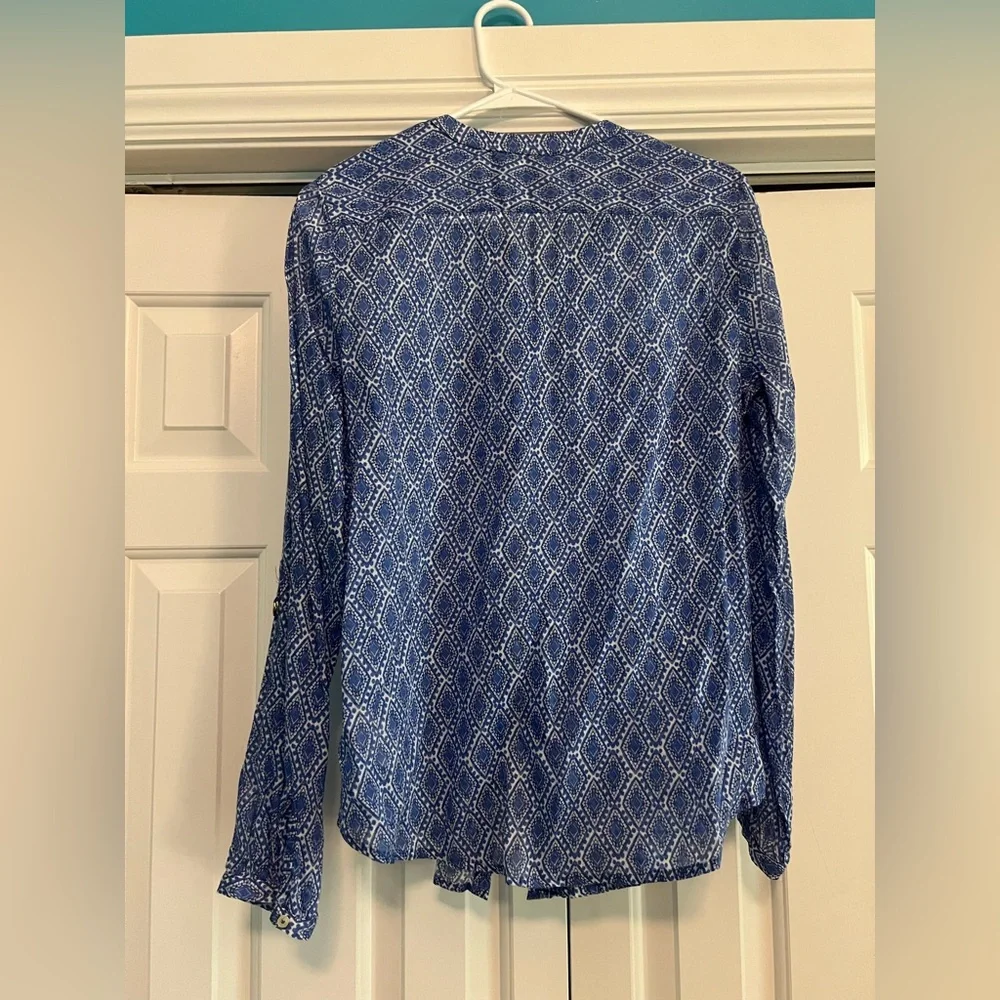 Women’s Holding Horses Indigo Geometric Button Down Shirt - Picture 5 of 5